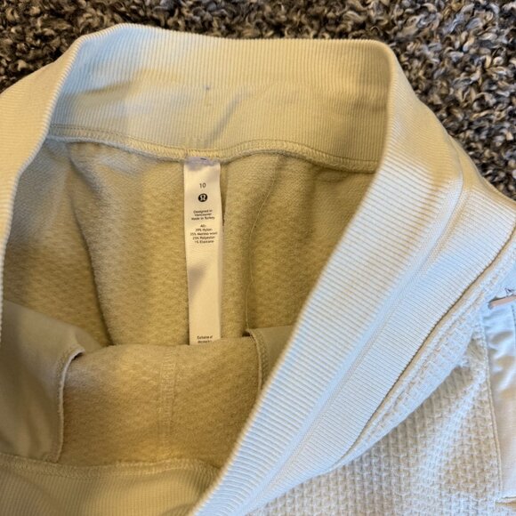 Lululemon Engineered Warmth Jogger – Women’s Cozy Knit Pants - Picture 3 of 5